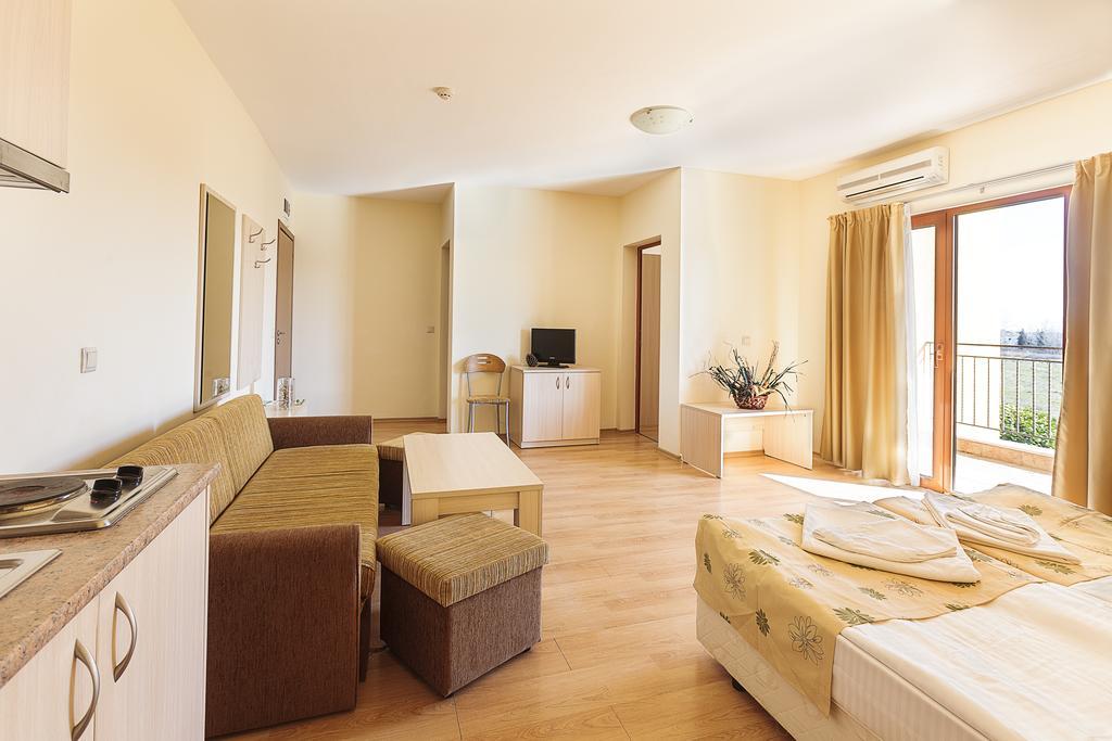 Serena Residence Aparthotel Sosopol Zimmer foto