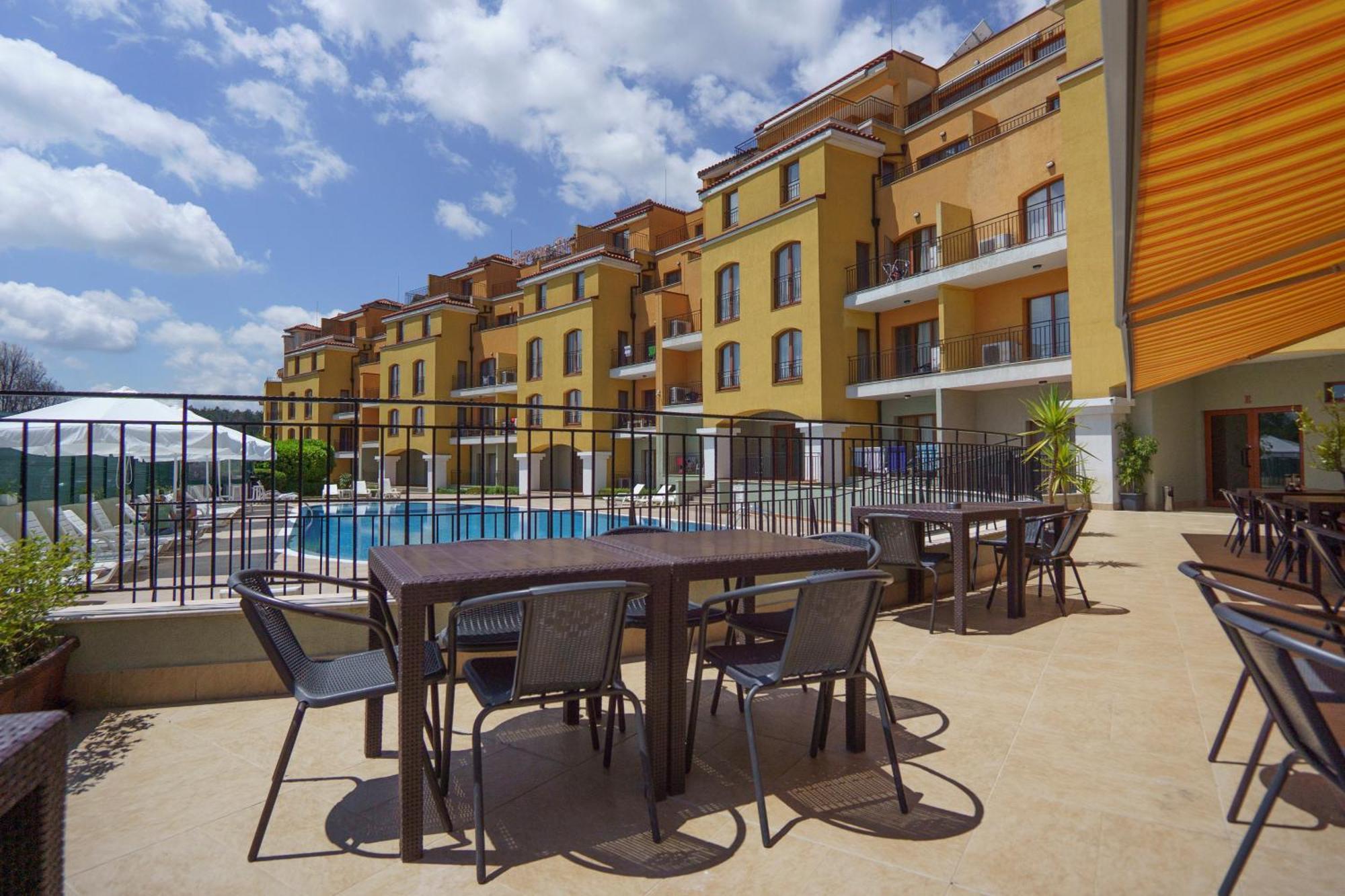 Serena Residence Aparthotel Sosopol Exterior foto